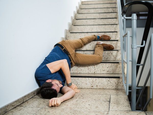 Mơ thấy bị ngã may hay rủi đánh con gì xác suất về cao nhất?