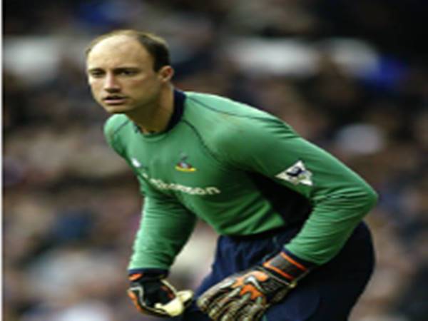 Thủ môn Tottenham -Kasey Keller