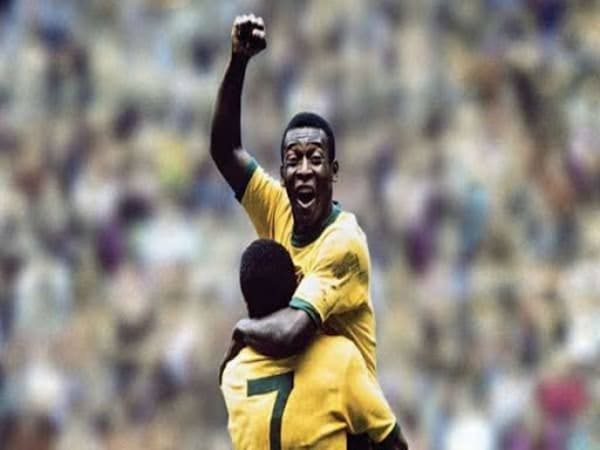 Huyền thoại bóng đá Pelé