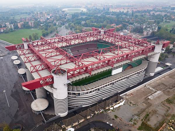 Sân San Siro